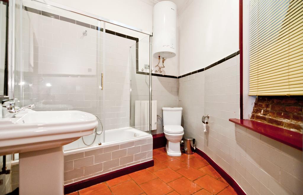 Apartamentos Madrid Retiro Номер фото