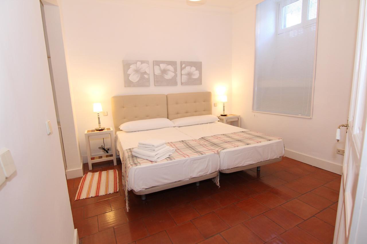 Apartamentos Madrid Retiro Екстер'єр фото
