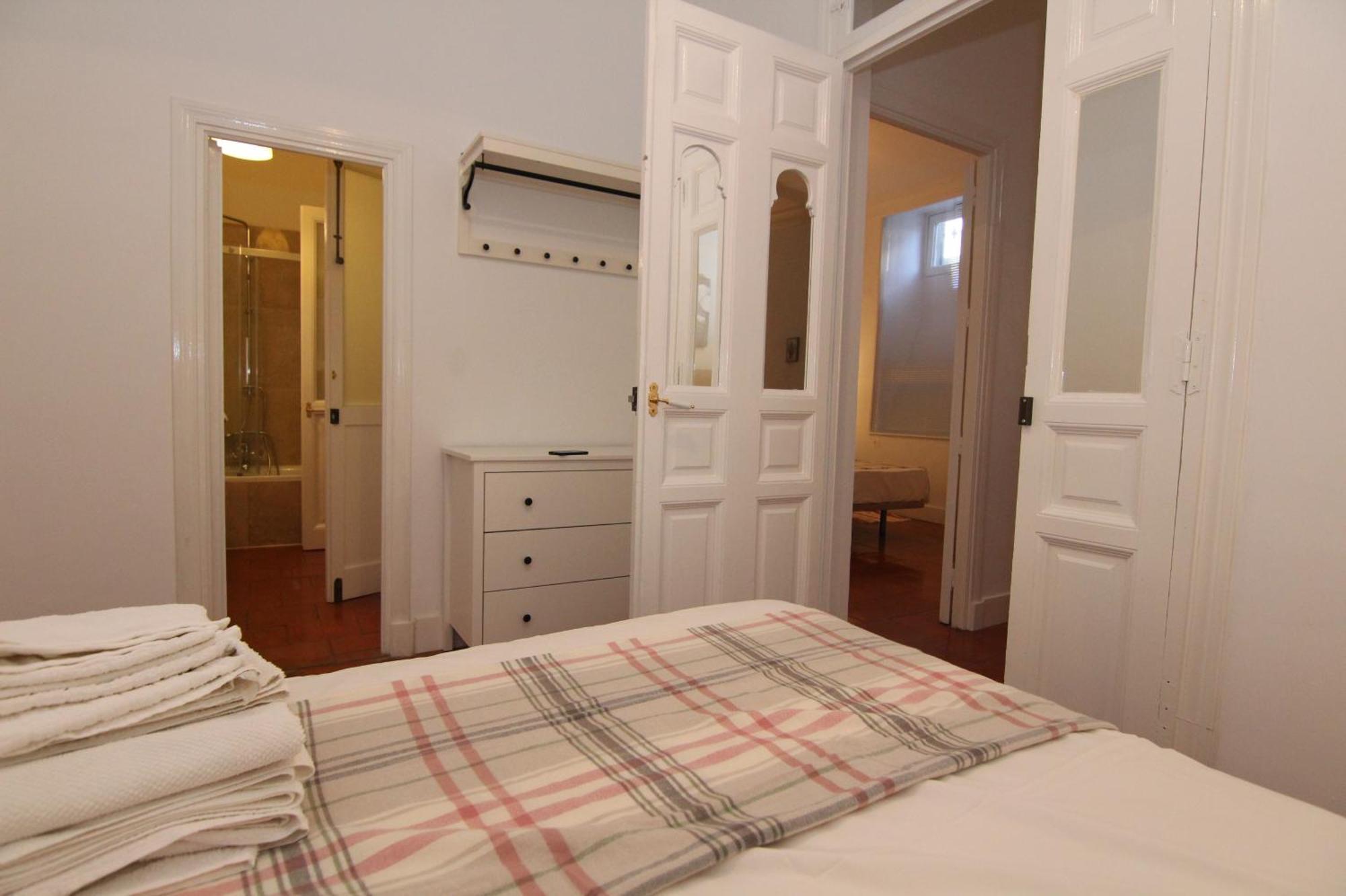 Apartamentos Madrid Retiro Екстер'єр фото